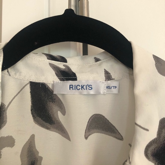 Formal Blouse - Picture 3 of 3